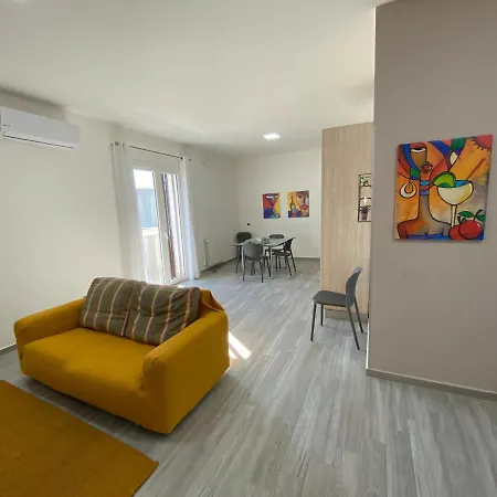 S.leone Homely Days Appartement